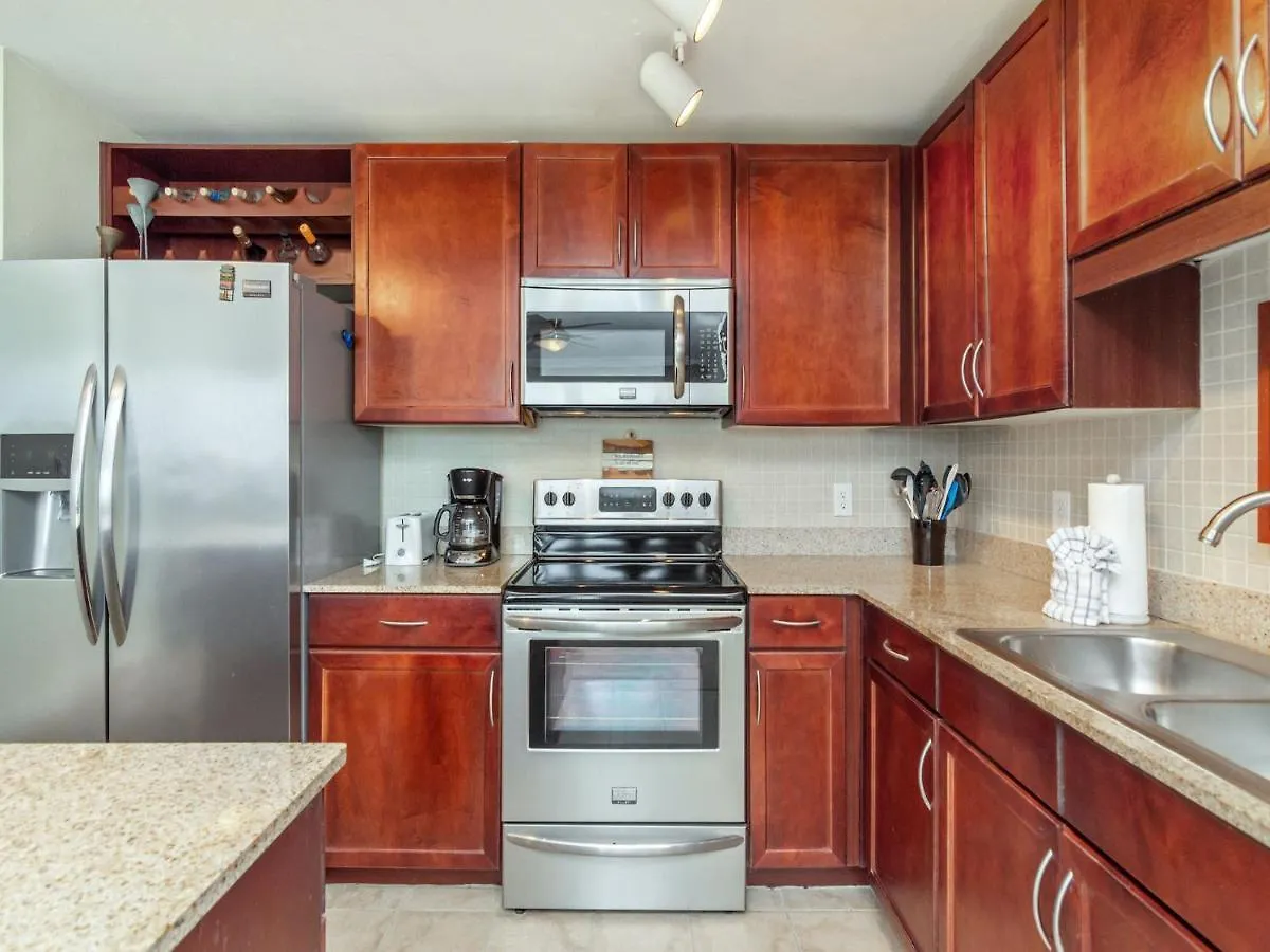 Laketown Wharf 1830, 2 Bedroom, Lake View, Wi-Fi, 5 Pools, Sleeps 6 巴拿马城 公寓