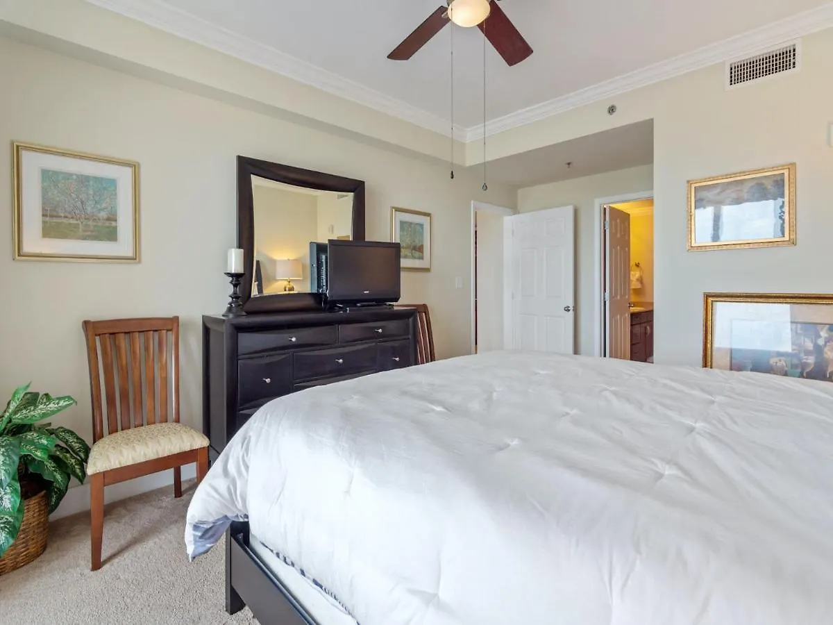 Laketown Wharf 1830, 2 Bedroom, Lake View, Wi-Fi, 5 Pools, Sleeps 6 Panama City Beach Lägenhet