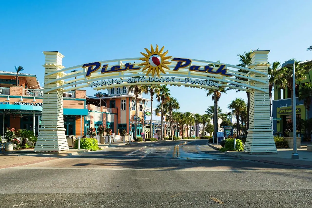 Laketown Wharf 1830, 2 Bedroom, Lake View, Wi-Fi, 5 Pools, Sleeps 6 Panama City Beach United States
