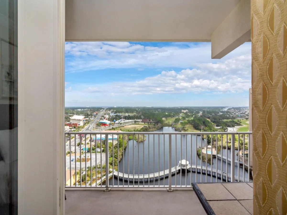 Laketown Wharf 1830, 2 Bedroom, Lake View, Wi-Fi, 5 Pools, Sleeps 6 Panama City Beach