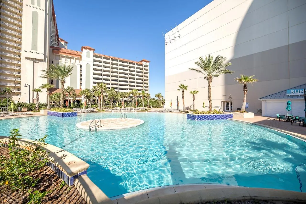 Laketown Wharf 1830, 2 Bedroom, Lake View, Wi-Fi, 5 Pools, Sleeps 6 Panama City Beach Apartment